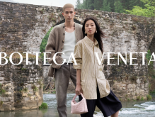 BOTTEGA VENETA 呈献 2024 七夕广告大片 特邀品牌挚友周雨彤、米卡和杜鹃出演