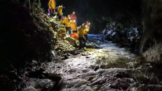 大理苍山一登山客失联9天8夜后获救，政府相关人士感叹“创纪录了”