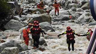 四川康定山洪泥石流已致4人遇难23人失联