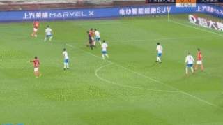 恒大把6-0踢成1-0？2个单刀空门不进！3个点球没吹，被质疑黑哨