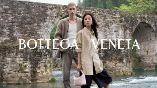 BOTTEGA VENETA 呈献 2024 七夕广告大片 特邀品牌挚友周雨彤、米卡和杜鹃出演