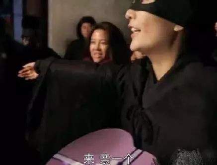 杨幂的反击来了：说我诈捐？挂你“王鸥偷人”