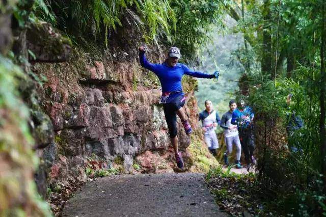 本周六，四面山景区有重大活动，又将人山人海