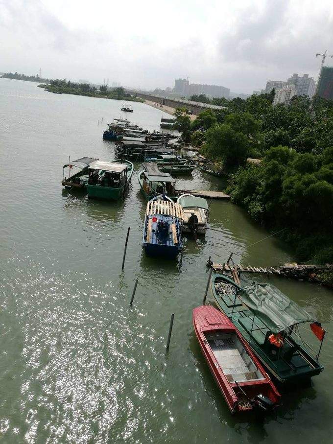 不变的碧海蓝天，来一场惬意的海口旅行