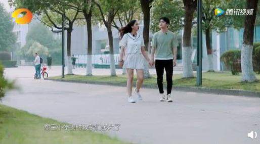 若风携妻子上综艺节目，与向佐郭碧婷同台！网友：他俩一个段位？