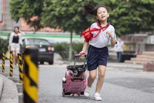 没有广州户口，小孩在广州读书要多少钱？