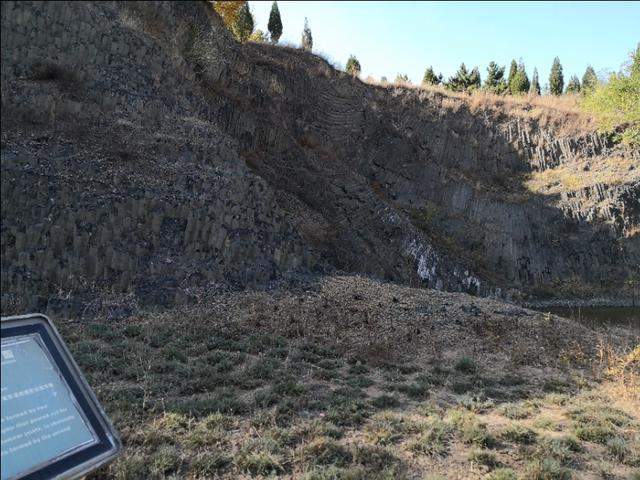 潍坊昌乐火山口国家地质公园的震撼！