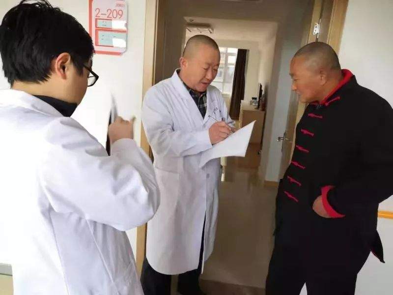 东厅街道社区卫生服务中心呵护志愿队到福山社会福利服务中心开展志愿活动