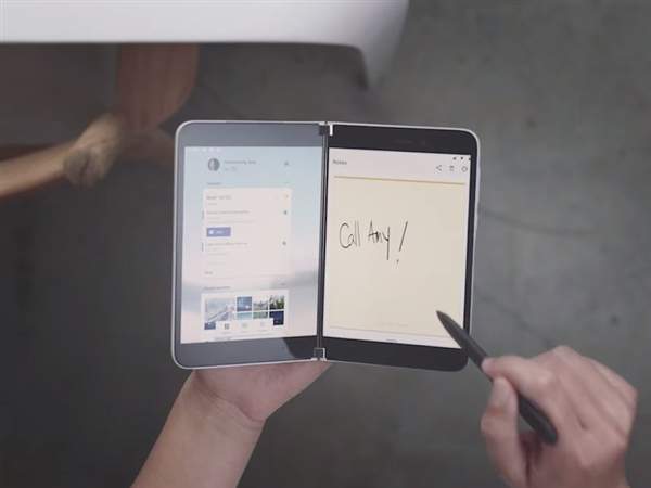 粉丝设计SurfaceDuo运行Windows