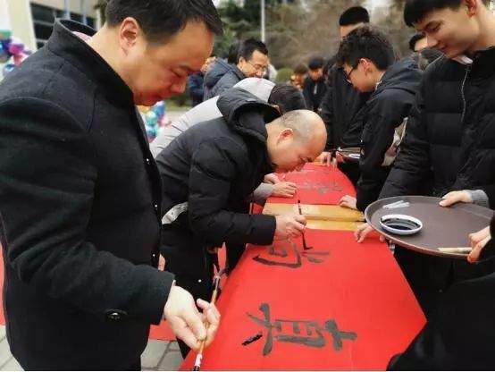 OMG！不愧是你，最懂机仪学子的新年游园会盛装来袭！