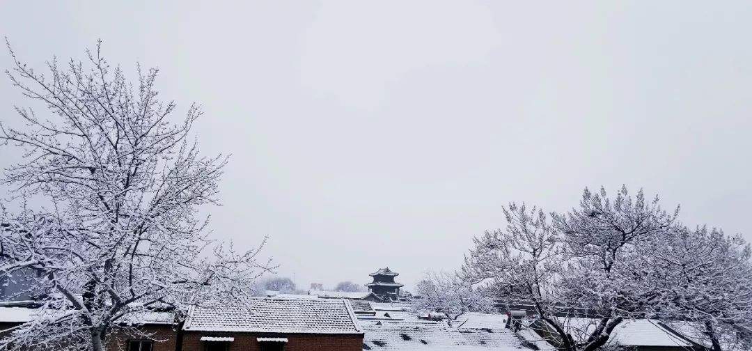 雪后的卢沟桥宛平城，处处裹银装。养眼美图来啦！