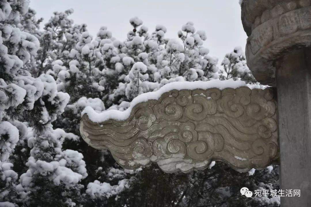 雪后的卢沟桥宛平城，处处裹银装。养眼美图来啦！