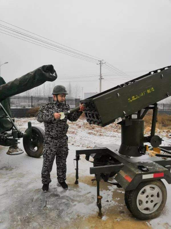 邱县2019年度第一届堆雪人大赛开始！