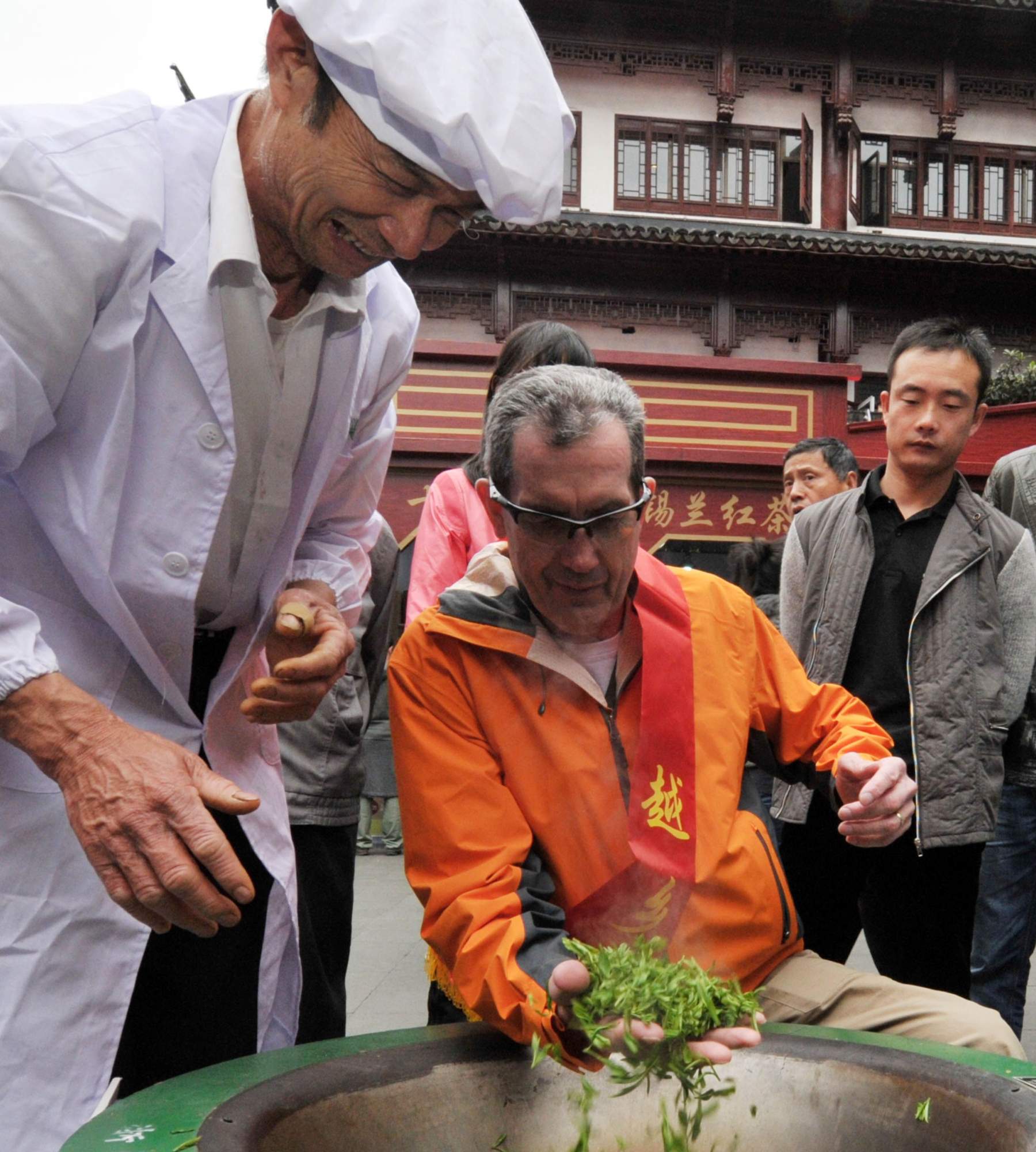 浙江嵊州获“世界著名茶乡”称号，三月将举办首届国际绿茶大会