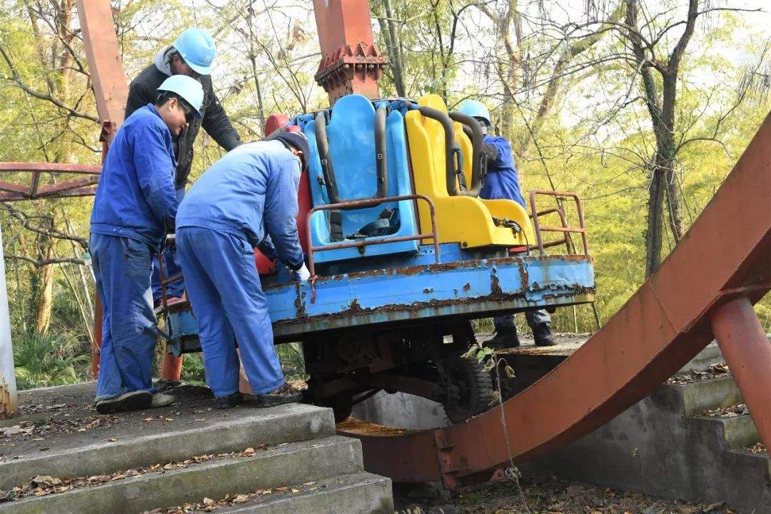 最新！卧牛山公园的游乐设施已全面拆除，确保文昌阁项目的顺利实施！