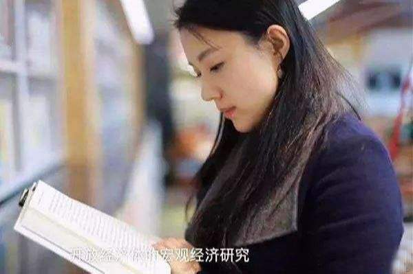 高颜值的女博士，北京大学汇丰商学院最美教授，智商情商出众