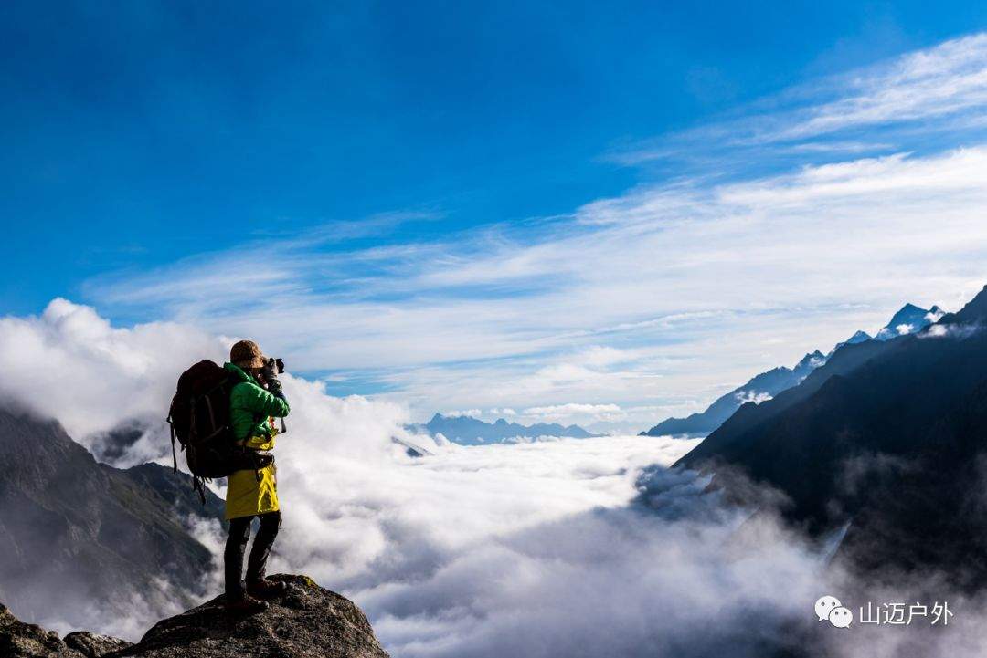 【山迈户外】5月1日-6日，穿越四姑娘山经典路线，探访羊满台海子秘境，独家策划6日高原徒步之旅。