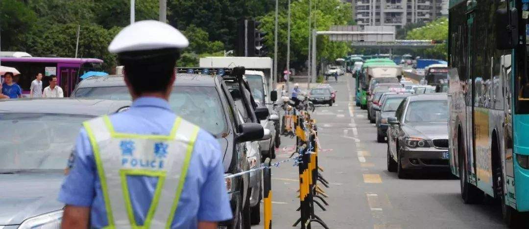 【便民提醒】重罚不系安全带、滥用远光灯等行为！交警蜀黍修改违法行为条例啦~