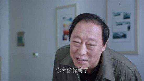 《都挺好》中苏大强差点让我摔了电视，倪大红的演技惹的祸？