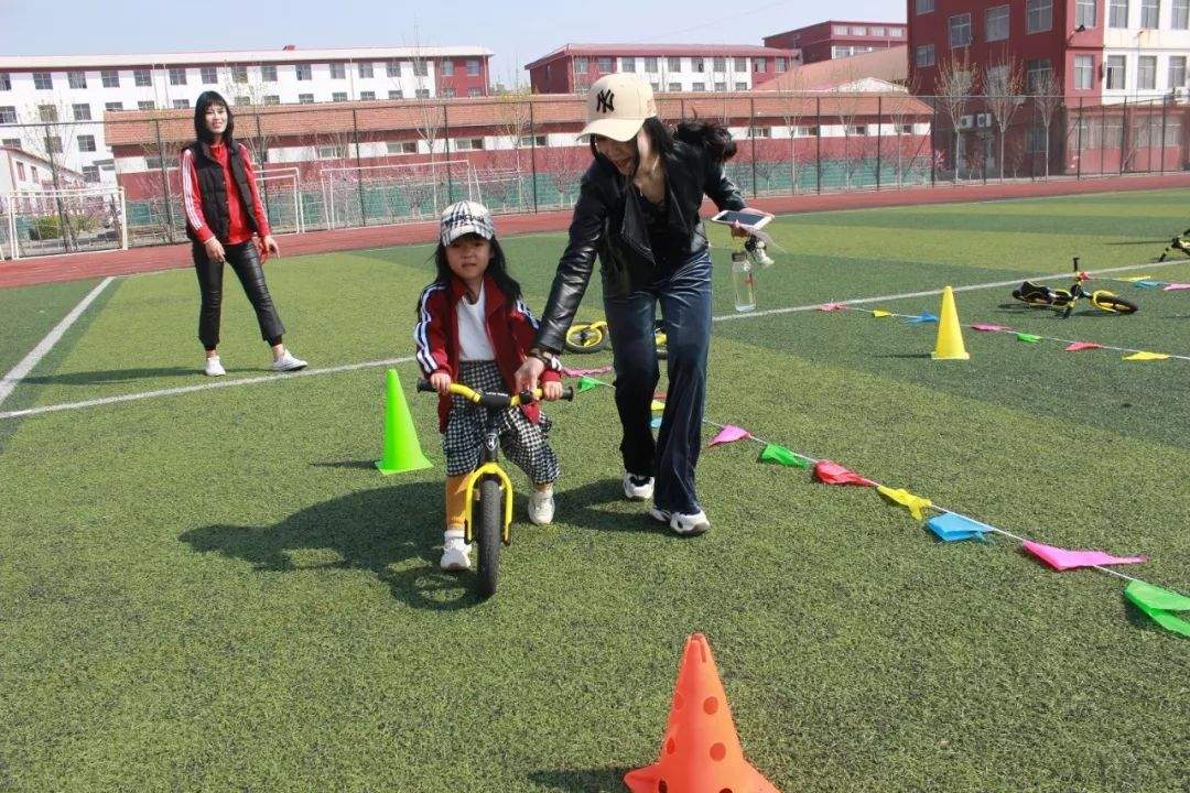 骅西幼儿园——春天里的趣味亲子运动会精彩回顾