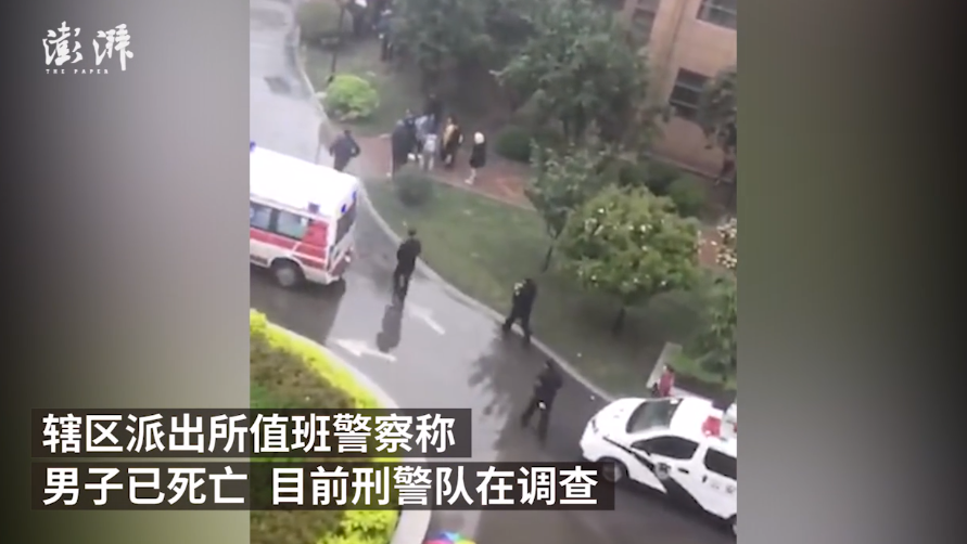 复读生站高楼边缘“踩空”坠亡，排除刑案