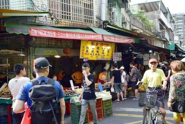 台湾 | 隐身台北虎林街市场的「东加炸鸡」