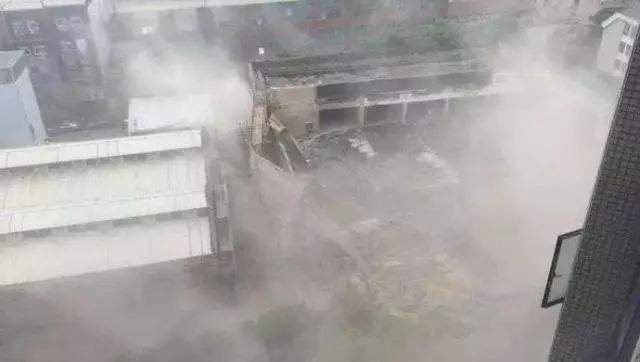 上海一改造建筑坍塌，25人被困10人死亡，加固施工安全警钟长鸣！附建筑物坍塌自救方法，一定要看！！