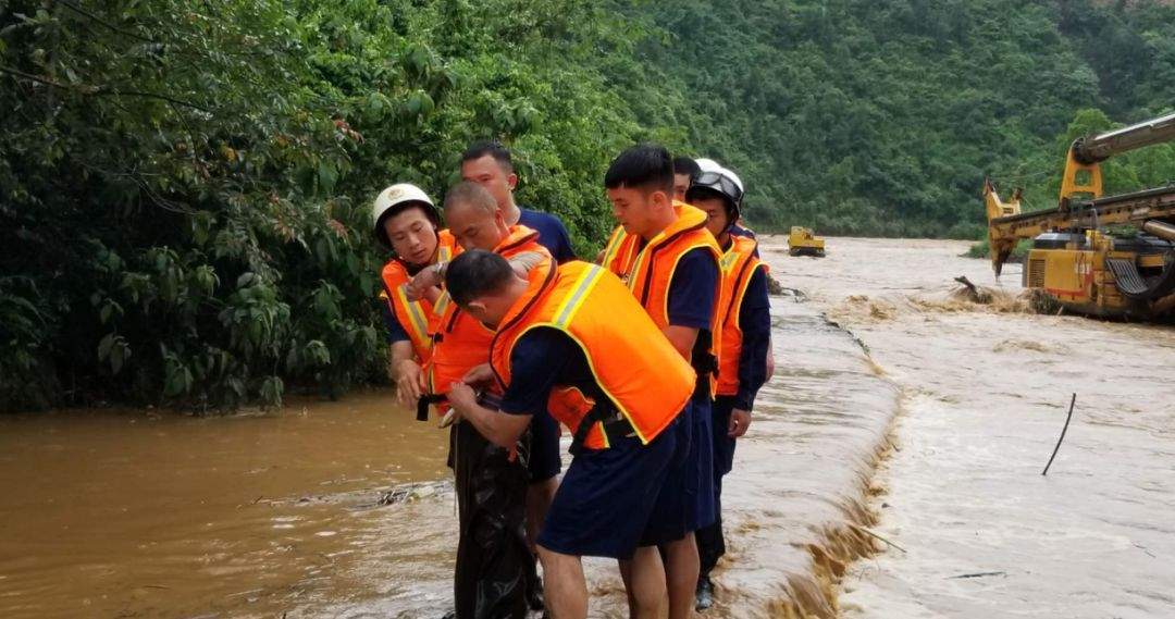 强降雨致江西多地出现险情！汛期安全要点速看！