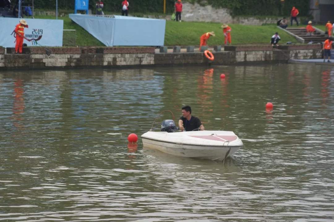 踏浪前行，不畏险阻！龙华区2019年龙舟文化艺术节观澜河国际龙舟赛圆满结束！