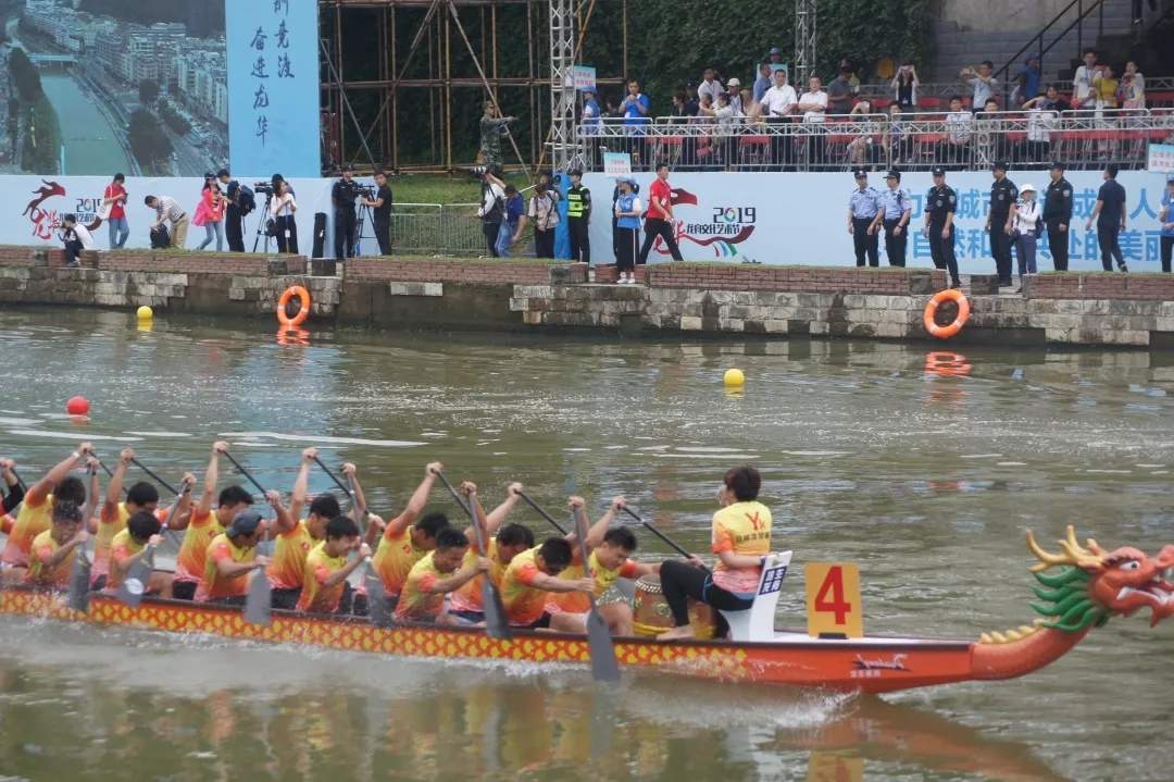 踏浪前行，不畏险阻！龙华区2019年龙舟文化艺术节观澜河国际龙舟赛圆满结束！