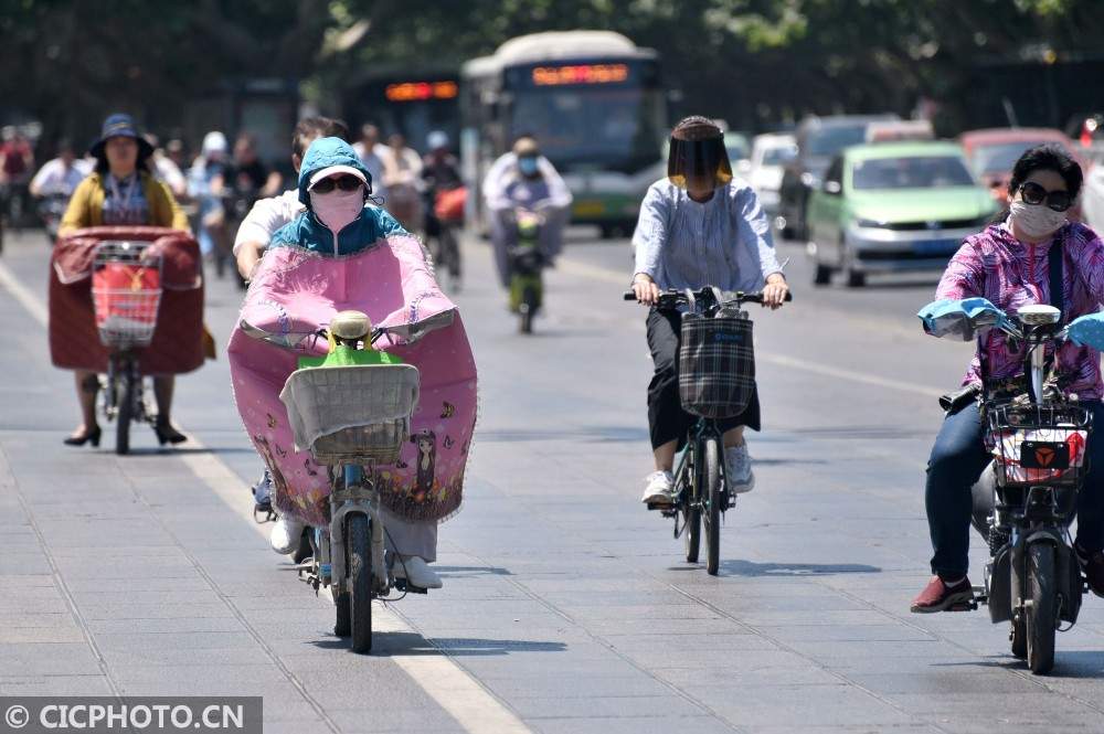 中央气象台继续发布高温预报