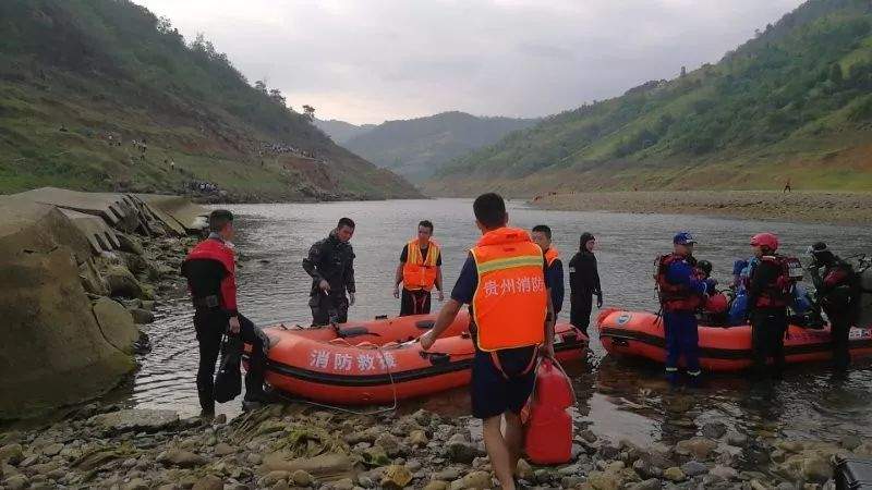 贵州自建横渡船倾覆已造成6人死亡、12人失联！应急管理部调度指挥救援