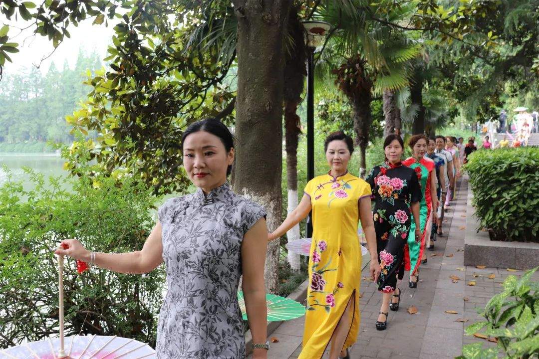 转载·芜湖分会场·芜湖 | 《2019安徽省第四届万人旗袍行走艺术节——芜湖分会场暨芜湖市旗袍协会第三届旗袍艺术节》圆满举办！