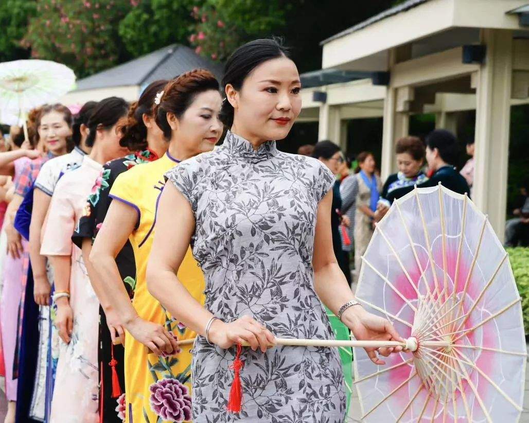 转载·芜湖分会场·芜湖 | 《2019安徽省第四届万人旗袍行走艺术节——芜湖分会场暨芜湖市旗袍协会第三届旗袍艺术节》圆满举办！