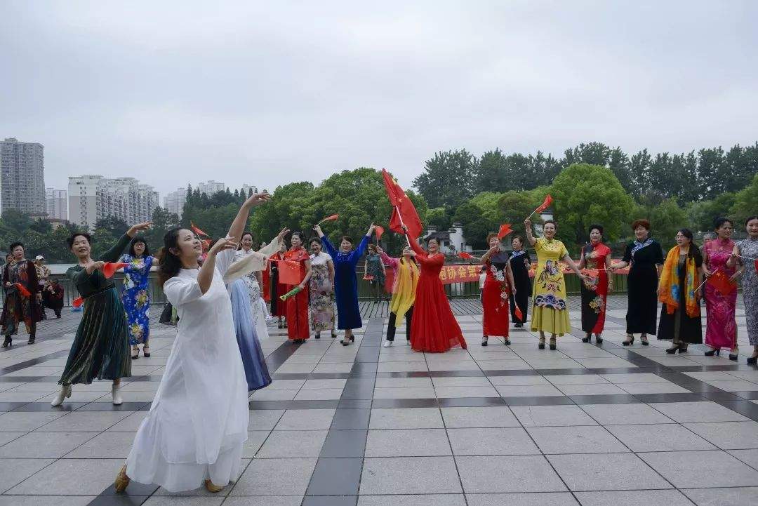 转载·芜湖分会场·芜湖 | 《2019安徽省第四届万人旗袍行走艺术节——芜湖分会场暨芜湖市旗袍协会第三届旗袍艺术节》圆满举办！