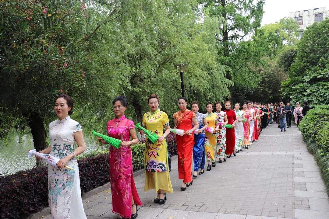 转载·芜湖分会场·芜湖 | 《2019安徽省第四届万人旗袍行走艺术节——芜湖分会场暨芜湖市旗袍协会第三届旗袍艺术节》圆满举办！