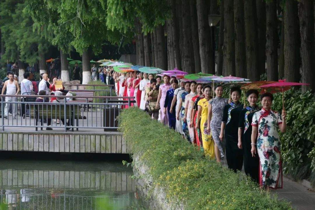 转载·芜湖分会场·芜湖 | 《2019安徽省第四届万人旗袍行走艺术节——芜湖分会场暨芜湖市旗袍协会第三届旗袍艺术节》圆满举办！