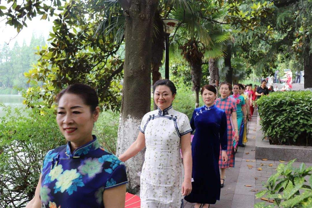 转载·芜湖分会场·芜湖 | 《2019安徽省第四届万人旗袍行走艺术节——芜湖分会场暨芜湖市旗袍协会第三届旗袍艺术节》圆满举办！