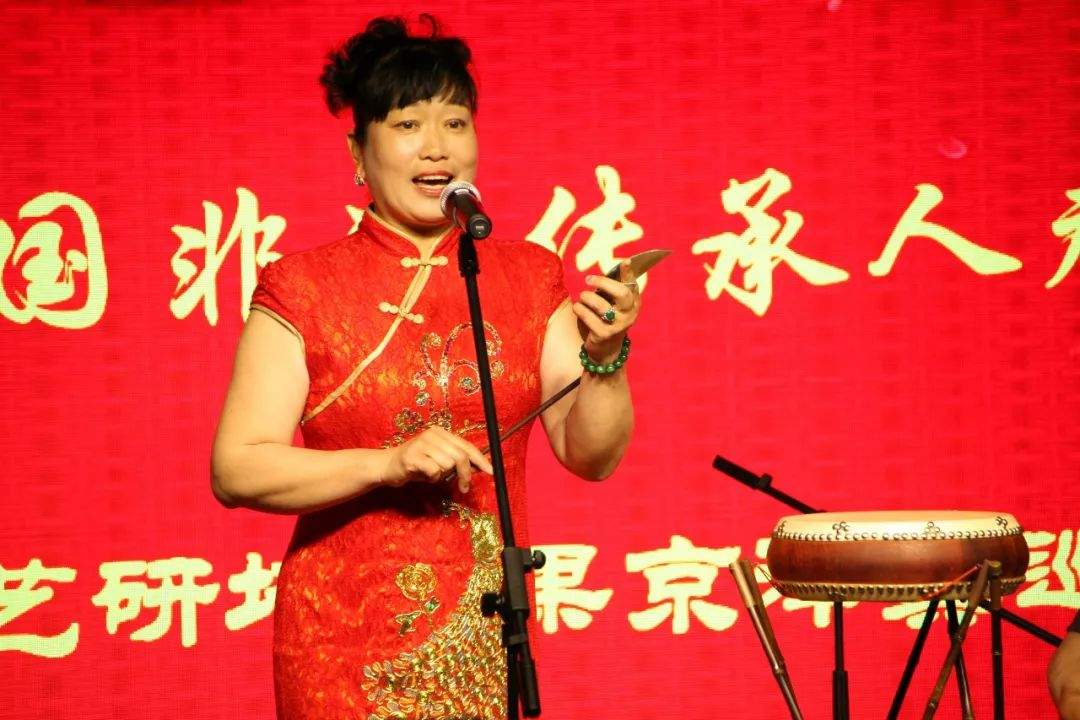 中国非遗传承人群曲艺研培成果京津冀巡演首场在“青春鼓曲社”举办