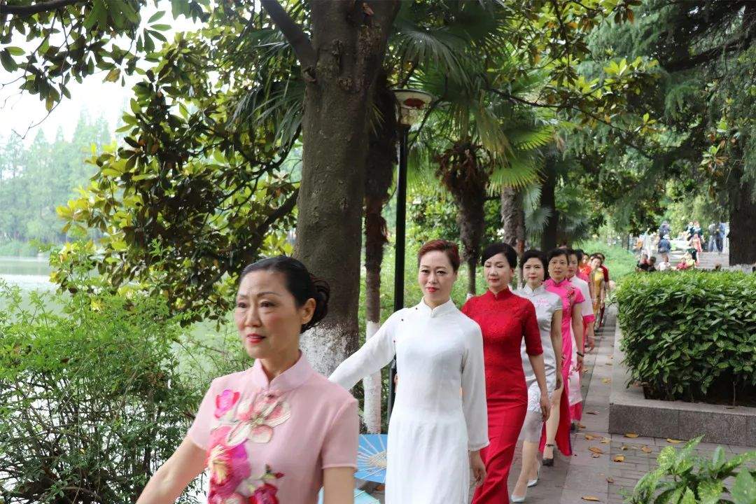 转载·芜湖分会场·芜湖 | 《2019安徽省第四届万人旗袍行走艺术节——芜湖分会场暨芜湖市旗袍协会第三届旗袍艺术节》圆满举办！