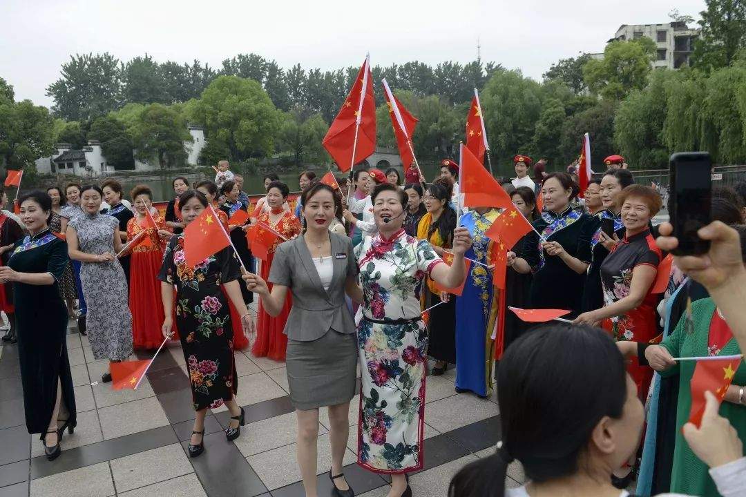 转载·芜湖分会场·芜湖 | 《2019安徽省第四届万人旗袍行走艺术节——芜湖分会场暨芜湖市旗袍协会第三届旗袍艺术节》圆满举办！