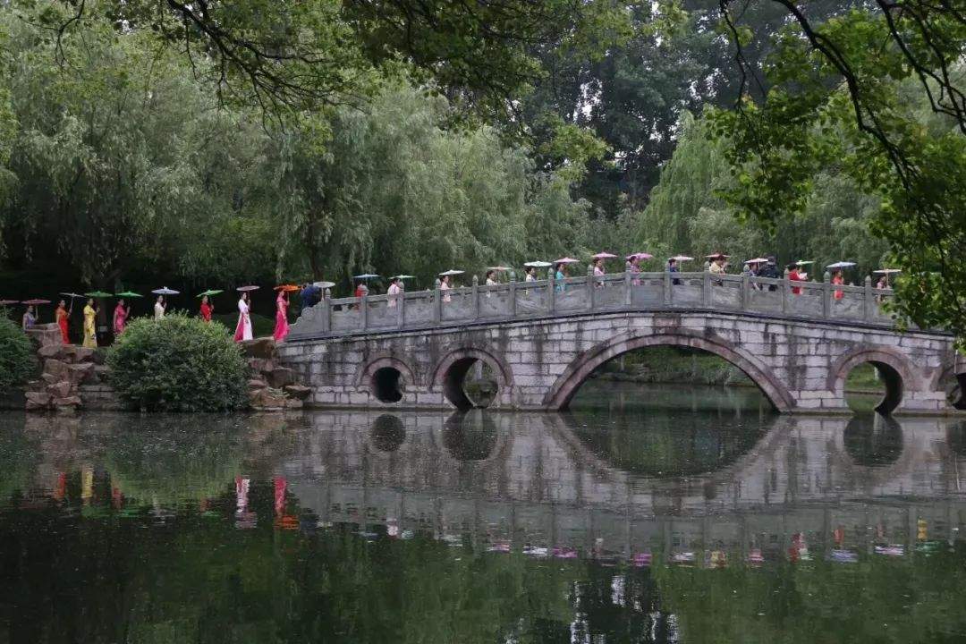 转载·芜湖分会场·芜湖 | 《2019安徽省第四届万人旗袍行走艺术节——芜湖分会场暨芜湖市旗袍协会第三届旗袍艺术节》圆满举办！