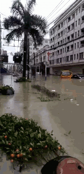 今日大暴雨！潮阳潮南开启“水中之城”模式...