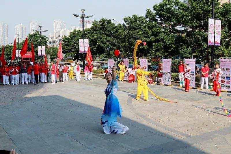 “巴迪瑞杯”洛阳市首届全民健身运动会空竹比赛隆重举行