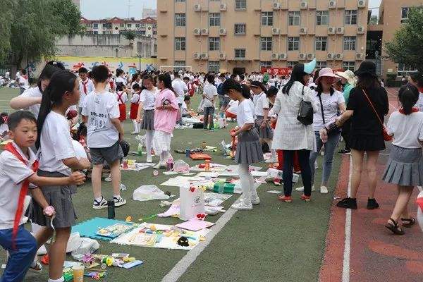 中华世纪城小学庆“六一”唱响主旋律——献礼祖国华诞日