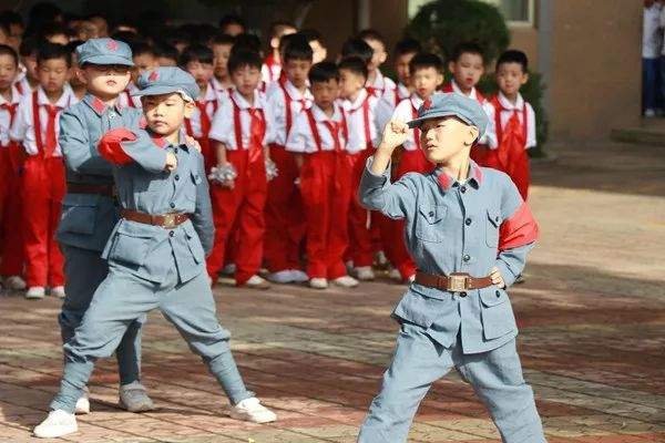 中华世纪城小学庆“六一”唱响主旋律——献礼祖国华诞日