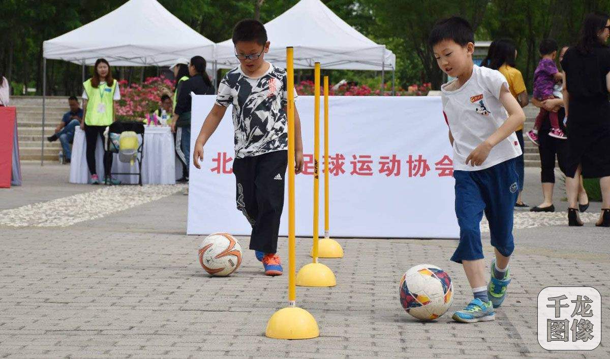 “北京纪录”来到“回天”地区 回味童年变身趣味运动会