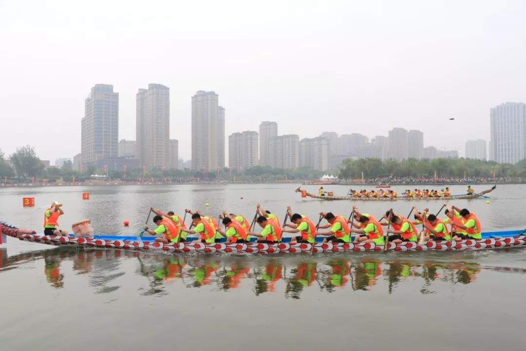 菏泽市第五届“东盛·欧亚达”杯龙舟入围赛今日开赛！明日8点决赛激情对决！