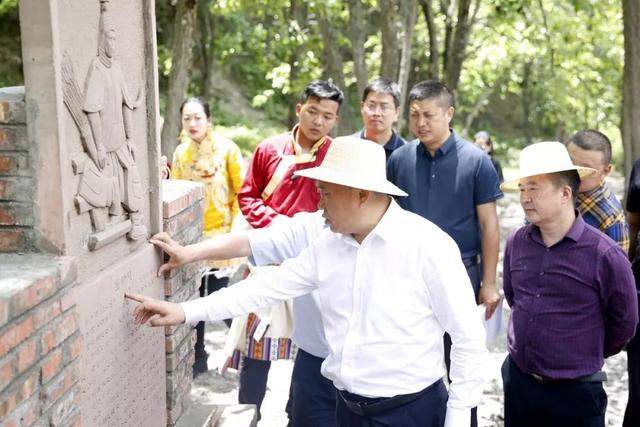 卞思发率队深入世外梨园景区调研督导创建国家4A级景区各项工作