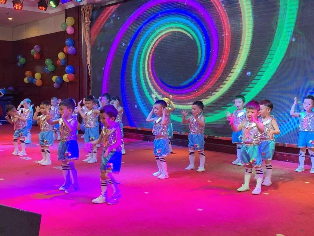 鸿智幼儿园2019年秋季招生+暑期招生（附：六一精彩汇演）